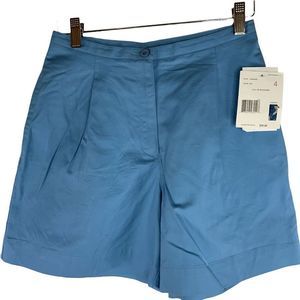 Liz Claiborne Women's size 4 Light blue cotton pleated shorts